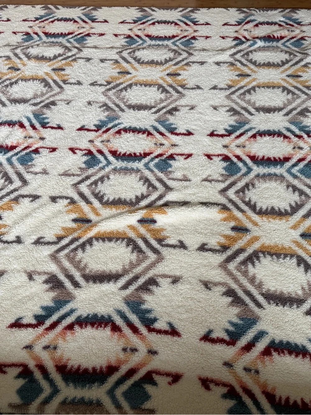 Pendleton Reverse Oeko-Tex Sherpa Fleece Southwestern Aztec Print Queen Blanket